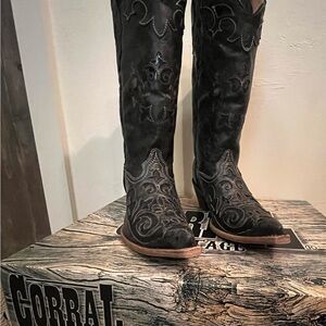 Corral Dark Boots with Embroidery